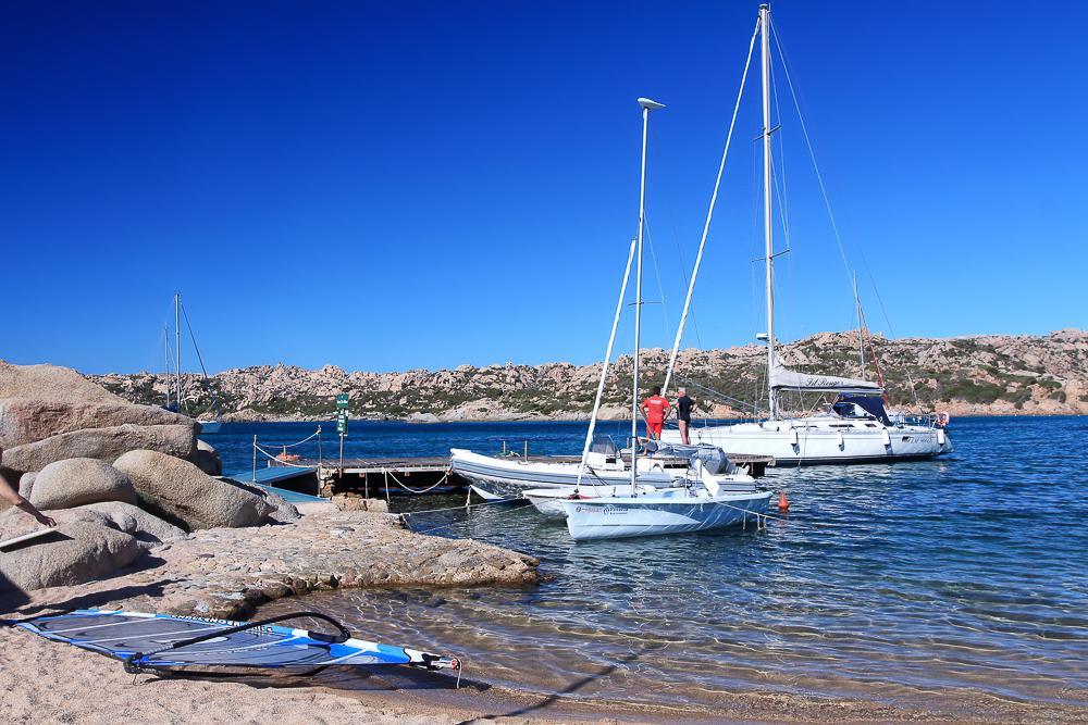 Touring Club Italiano - La Maddalena Hotel La Maddalena  Exterior foto